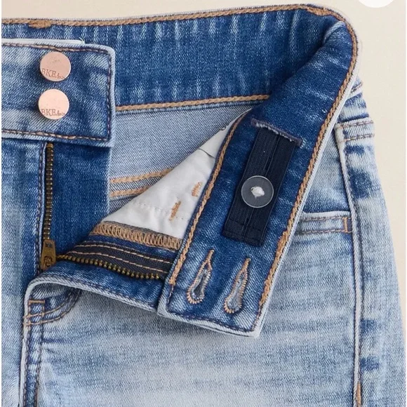 BKE Light Blue Frayed YOUTH Jean Shorts - Picture 7 of 7